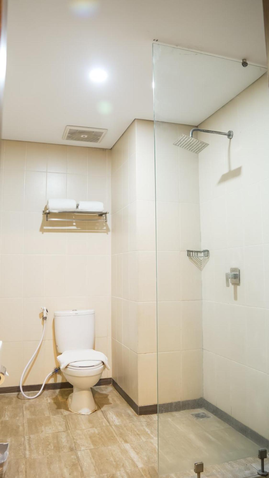 Tasneem Hotel Malioboro Yogyakarta Ngoại thất bức ảnh